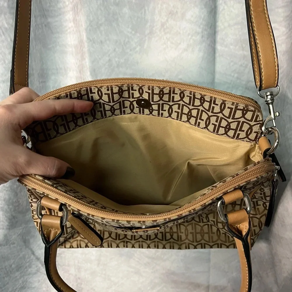 Giani Bernini Camel, Tan and Brown Shoulder Bag with Tons of Pockets